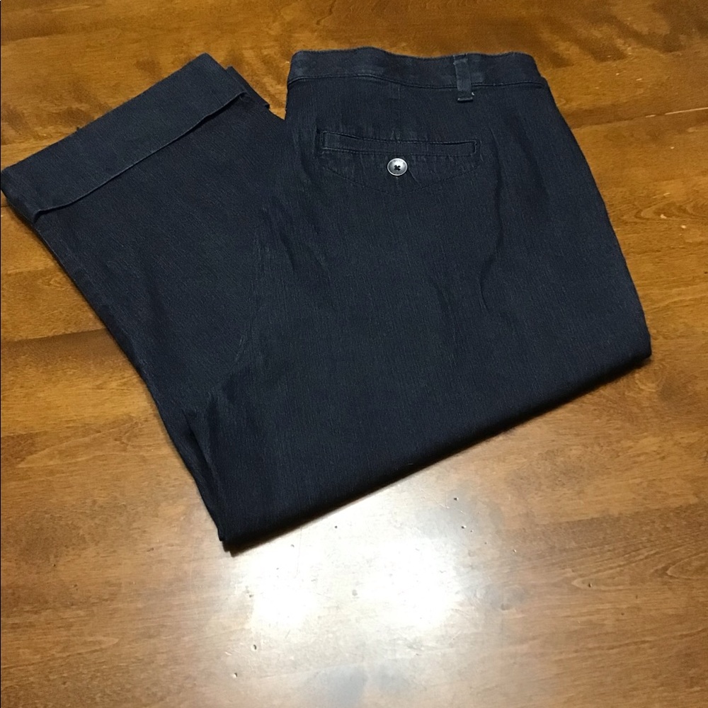 Bandolino Cuffed Crop Jean Size 18 #2253 - Picture 3 of 6